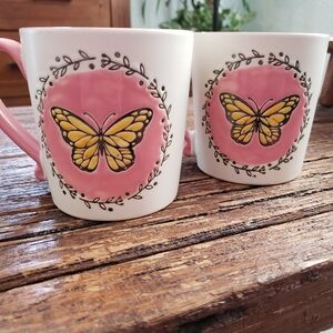 NWT 2 Butterfly Design Pink and Yellow Mugs